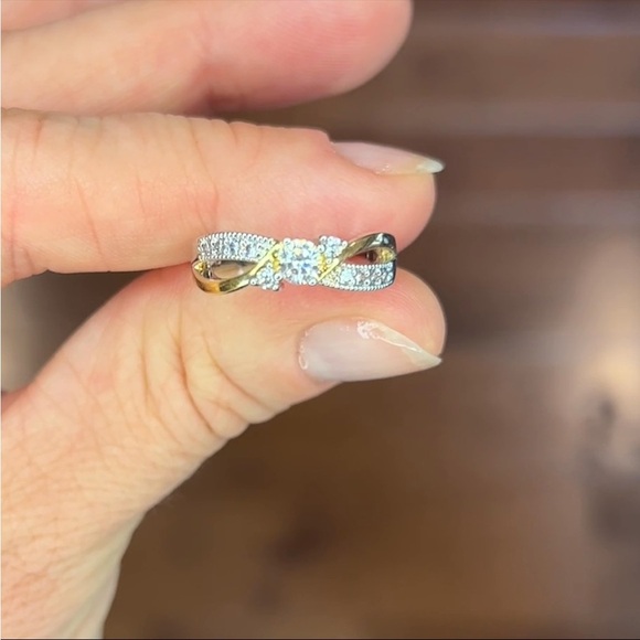 NWT Two Tone Rhinestone Trinity Ring - Picture 1 of 2